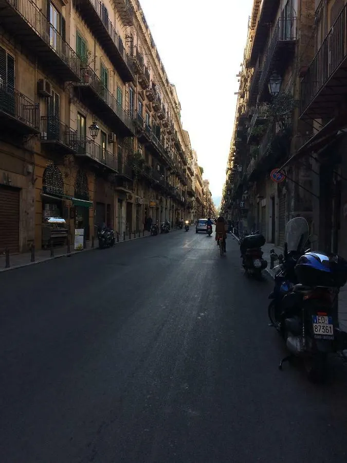 Corsovittorio111 Apartment Palermo Italy
